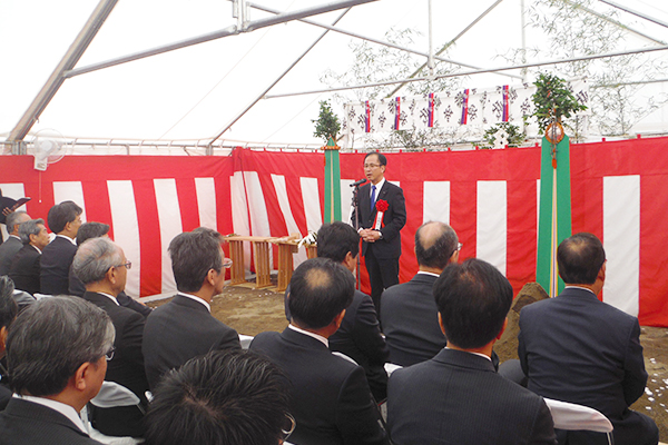 日本ルナ株式会社代表取締役社長伏見様より、ご挨拶を賜りました。
